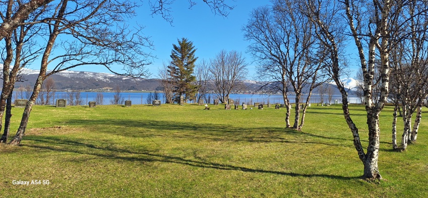 Minnelund -Reinskar kirkegård